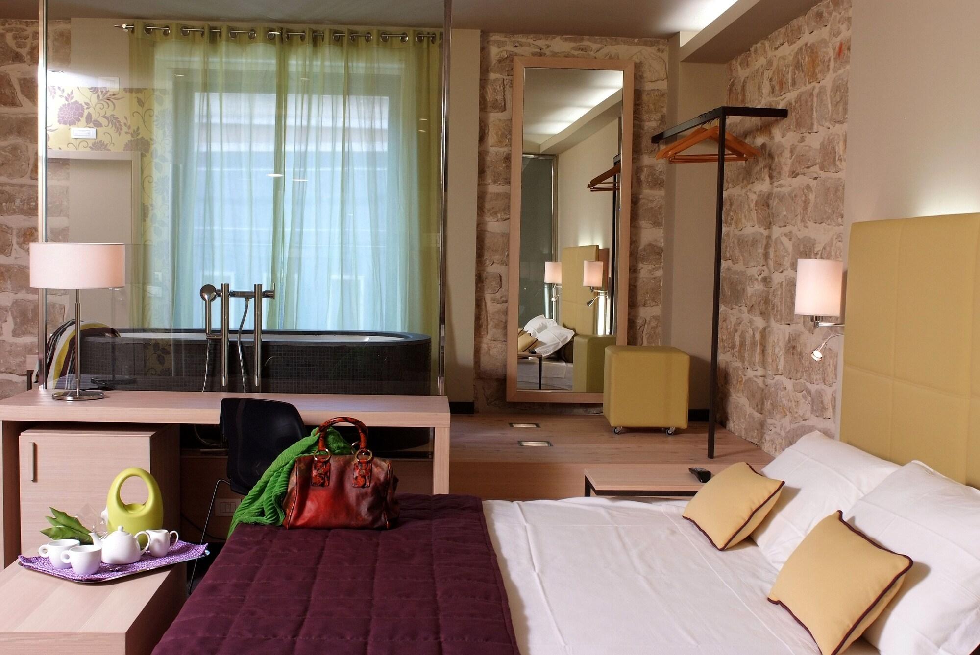 El Homs Palace Hotel 4*